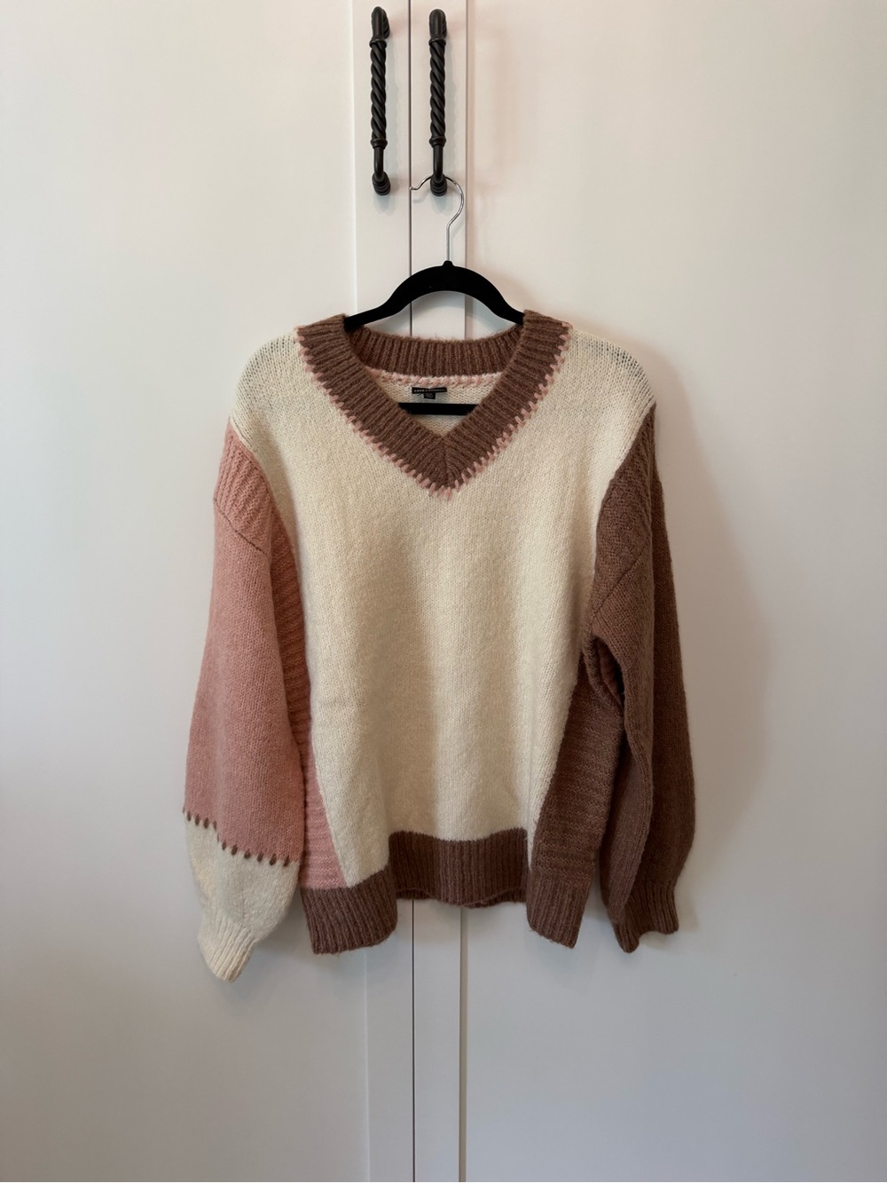 Coco + Carmen Cream, Pink & Brown Colorblock V-Neck Sweater